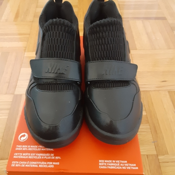 Nike Air Tech Challenge XVII size 5 - Picture 8 of 11